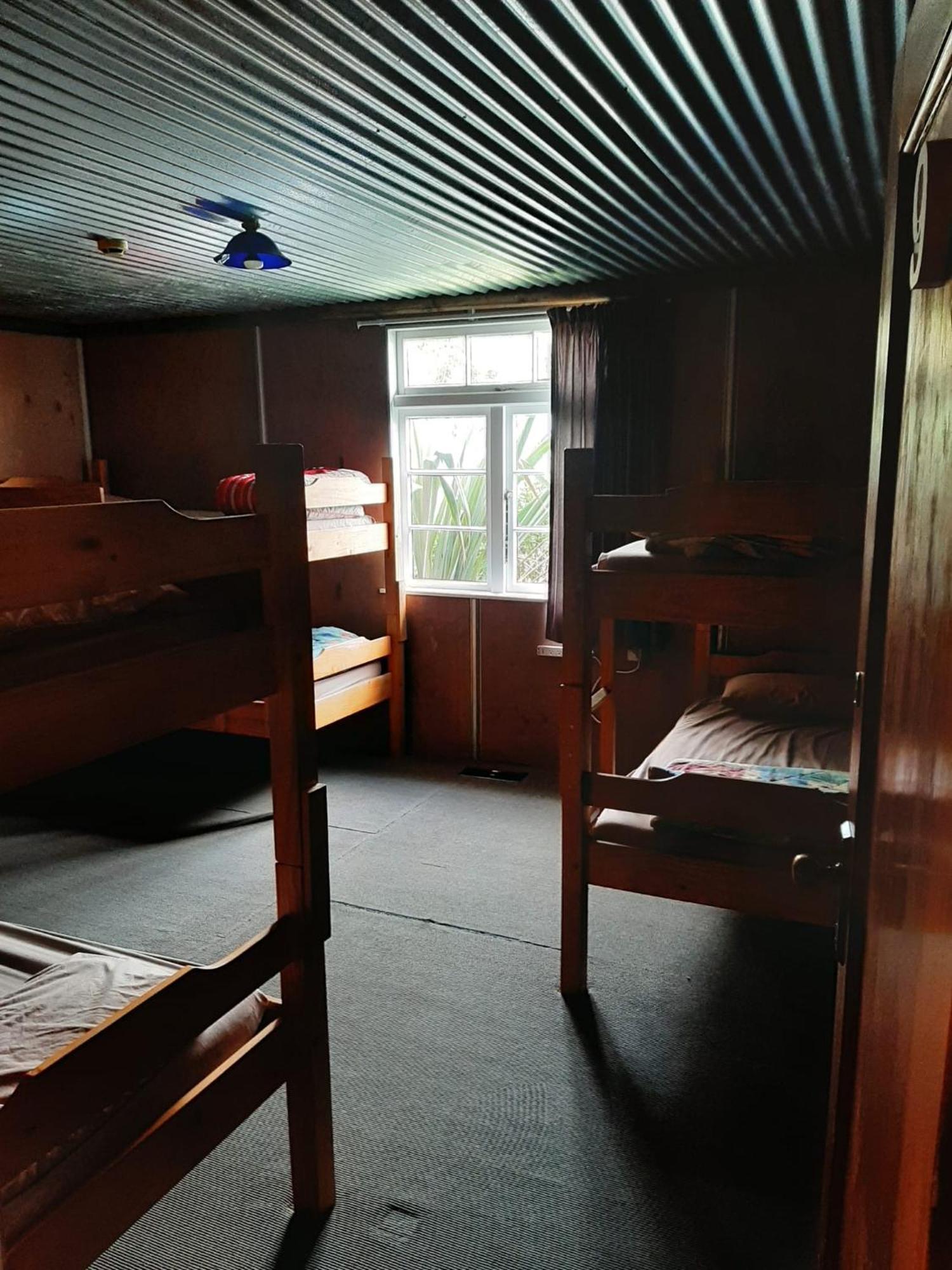 The Crossing Lodge & Backpackers Erua Екстериор снимка