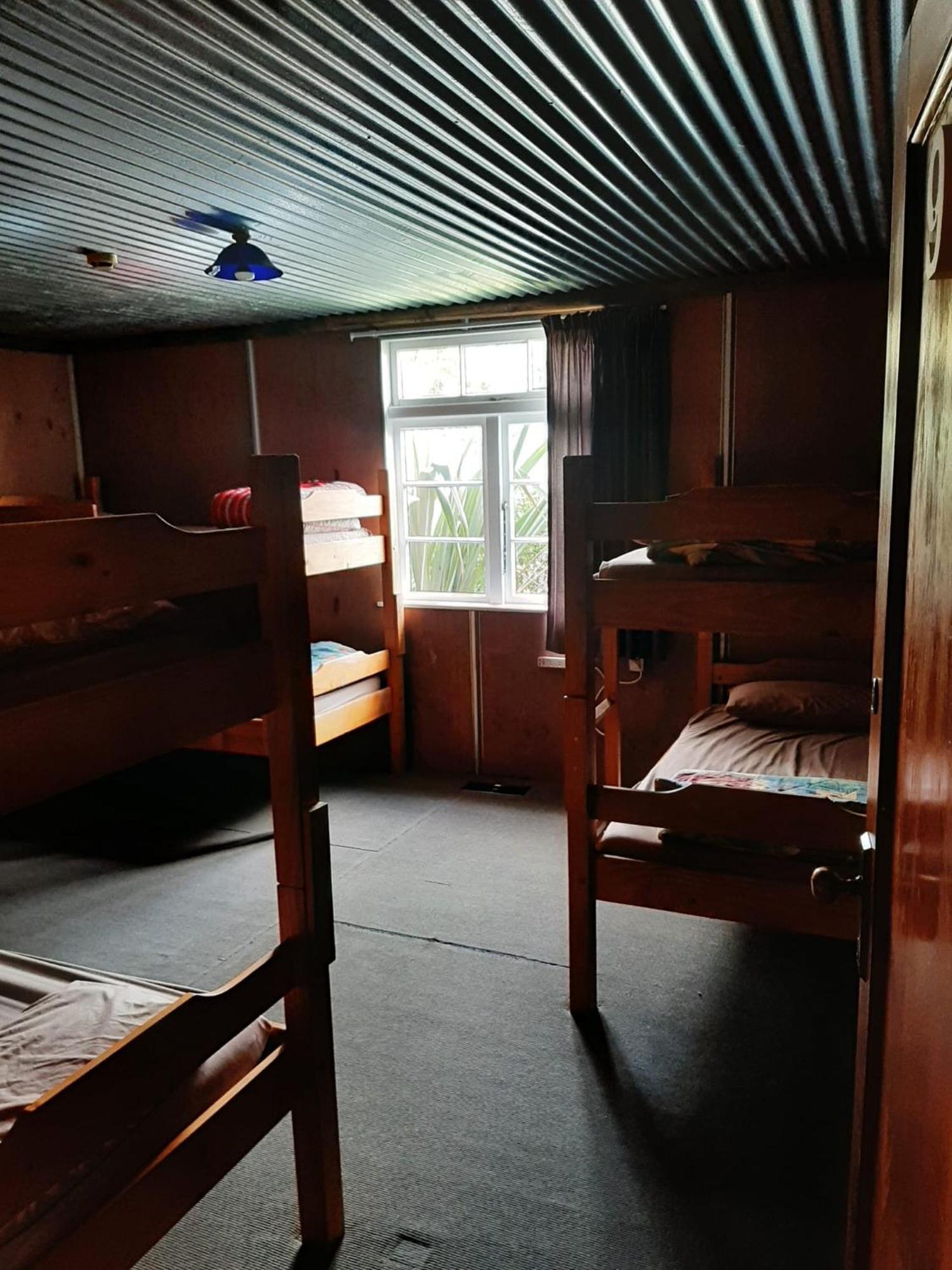 The Crossing Lodge & Backpackers Erua Екстериор снимка