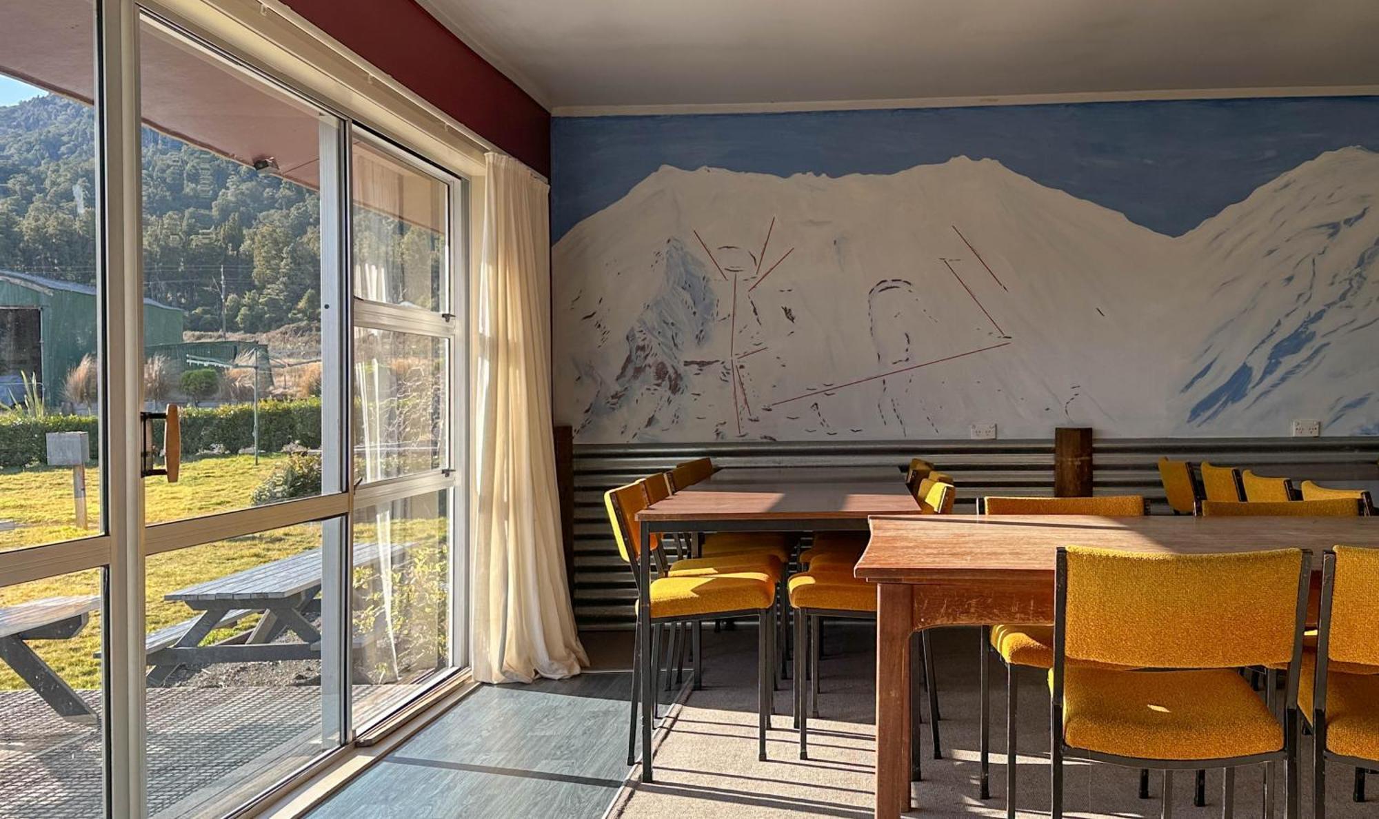 The Crossing Lodge & Backpackers Erua Екстериор снимка