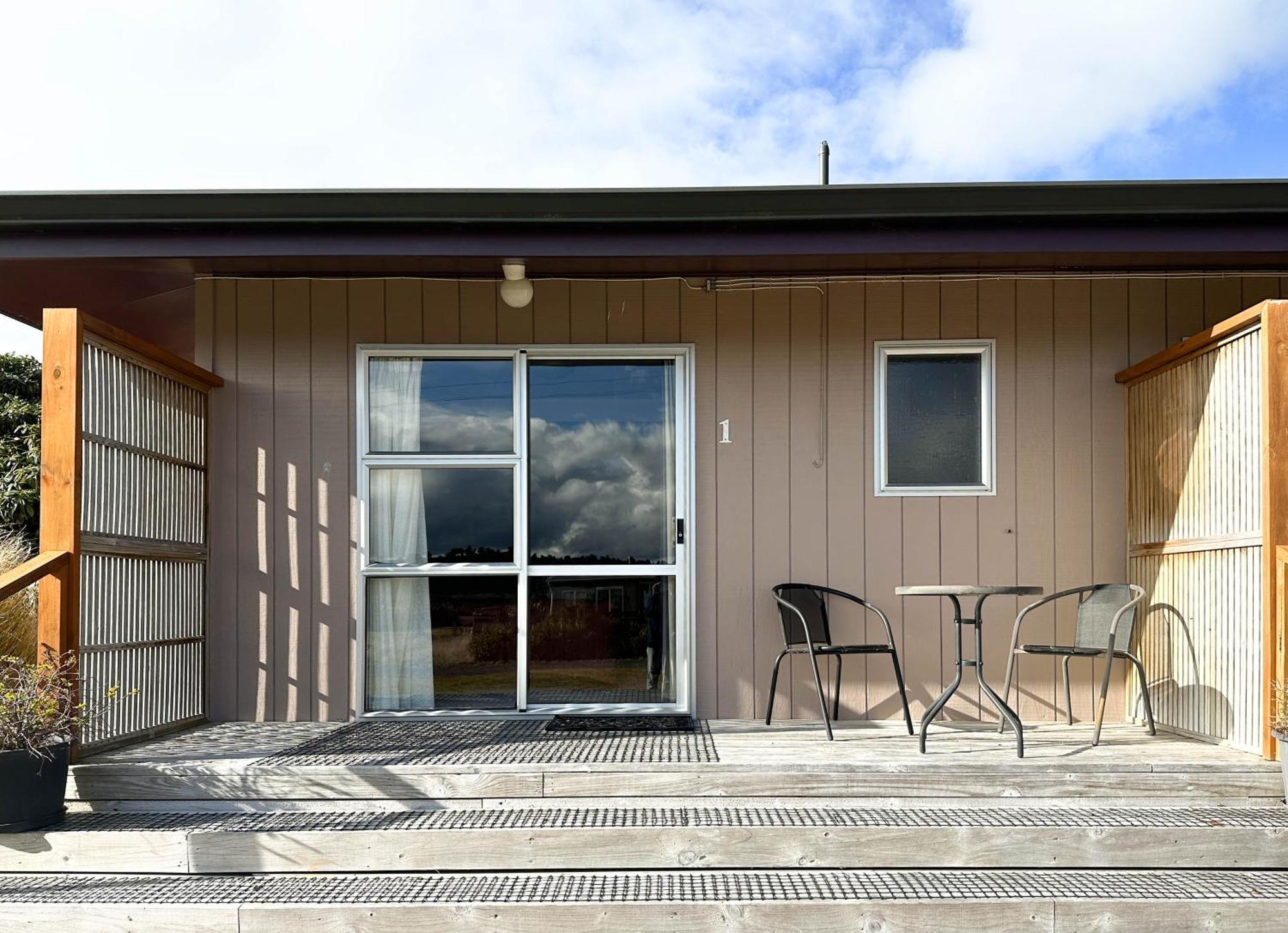 The Crossing Lodge & Backpackers Erua Екстериор снимка
