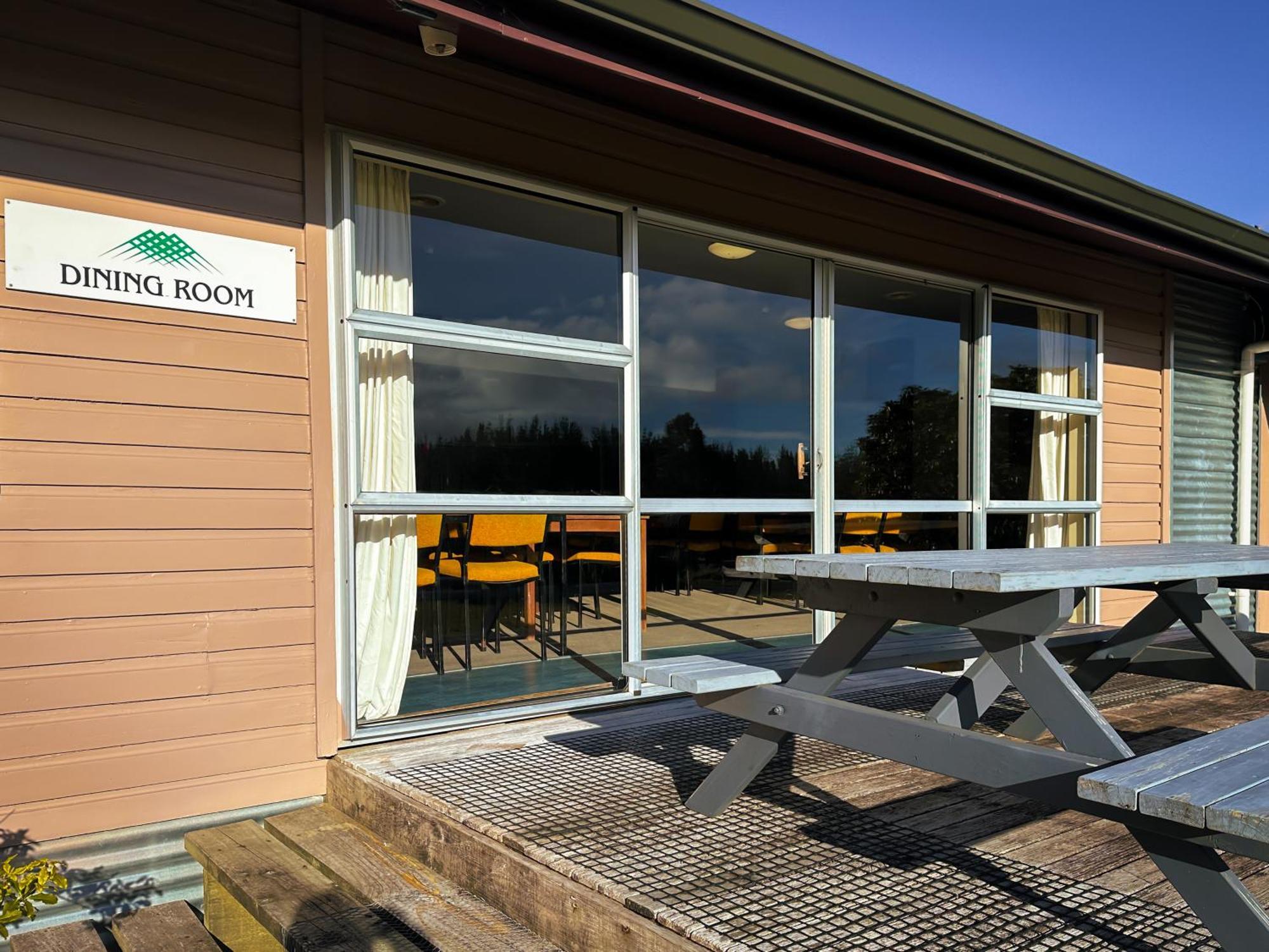 The Crossing Lodge & Backpackers Erua Екстериор снимка