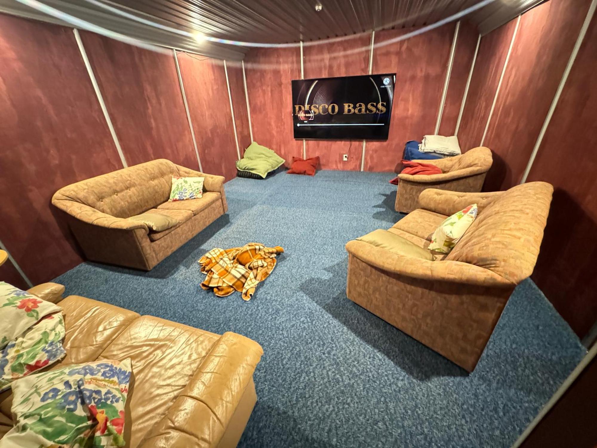 The Crossing Lodge & Backpackers Erua Екстериор снимка