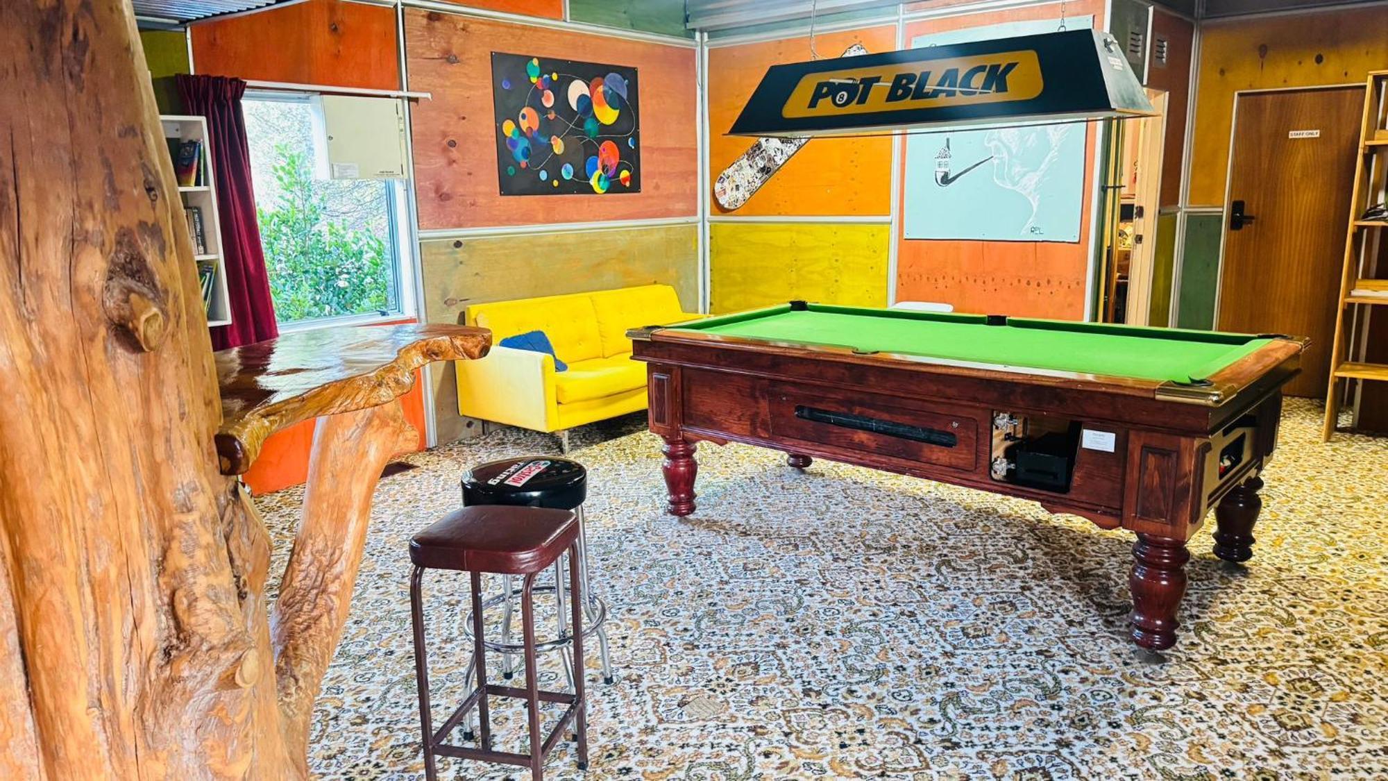The Crossing Lodge & Backpackers Erua Екстериор снимка