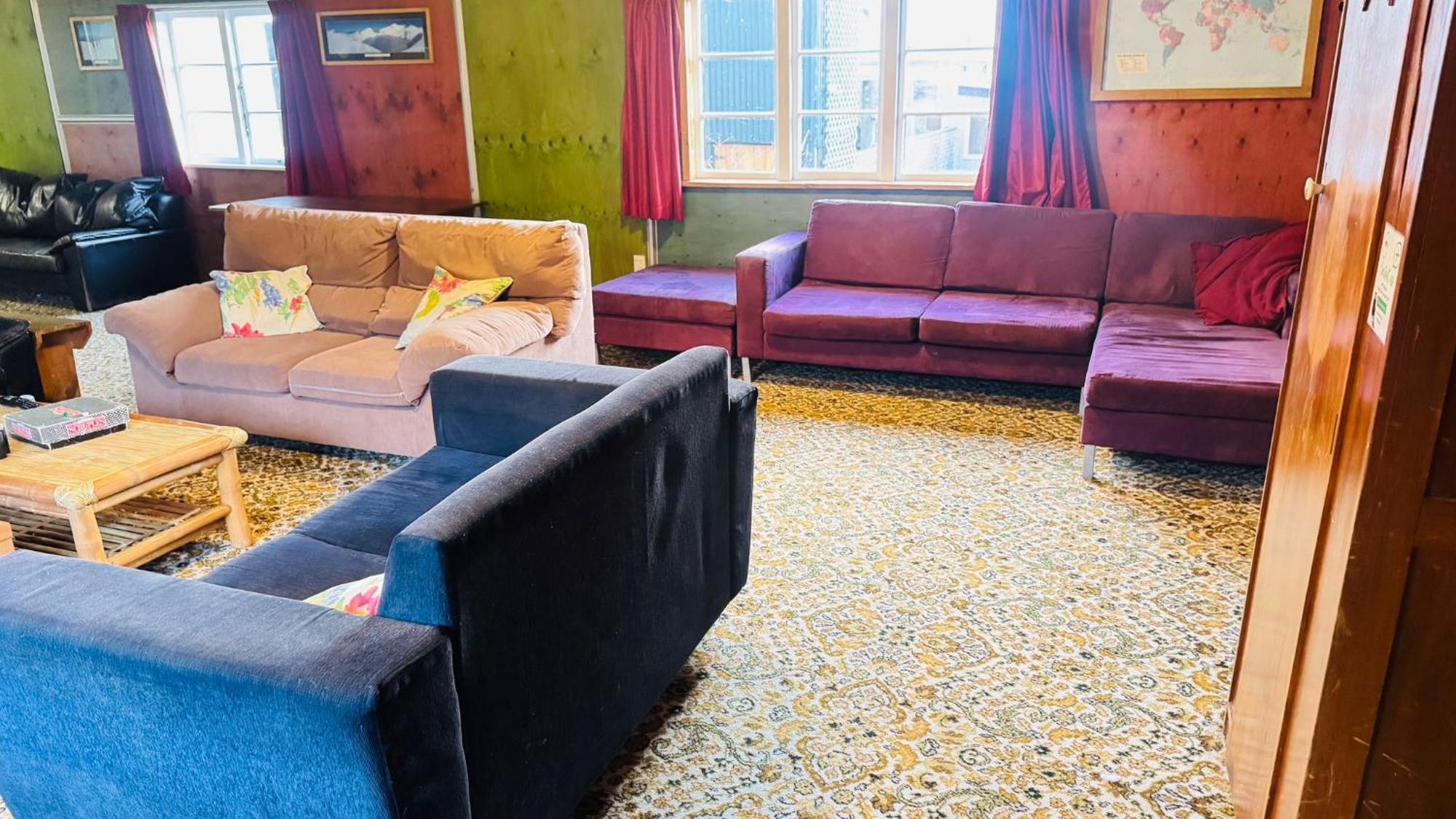 The Crossing Lodge & Backpackers Erua Екстериор снимка