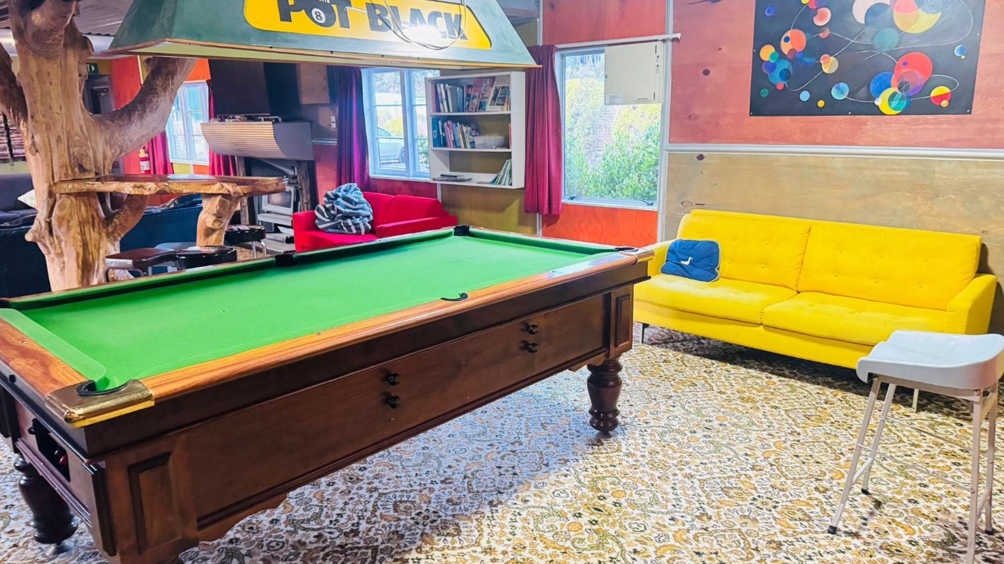 The Crossing Lodge & Backpackers Erua Екстериор снимка